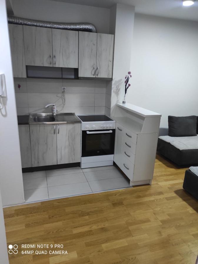 Nala Apartment Near Skopje City Centre Ngoại thất bức ảnh